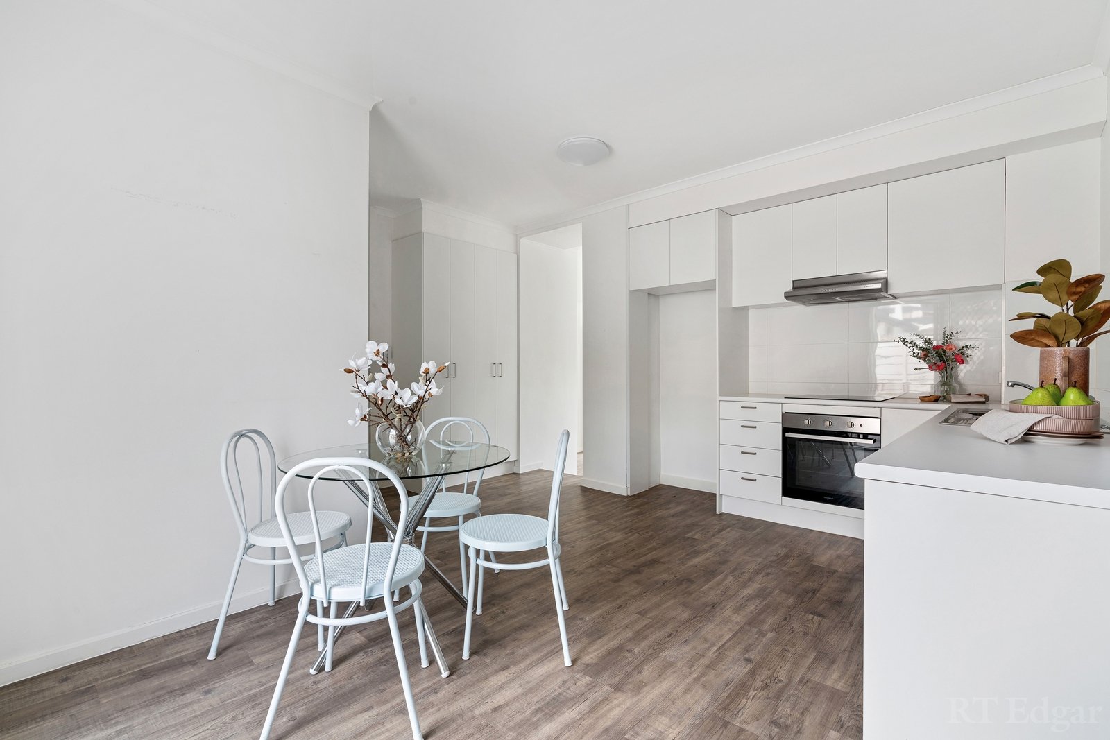 Property Gallery Thumbnail 6