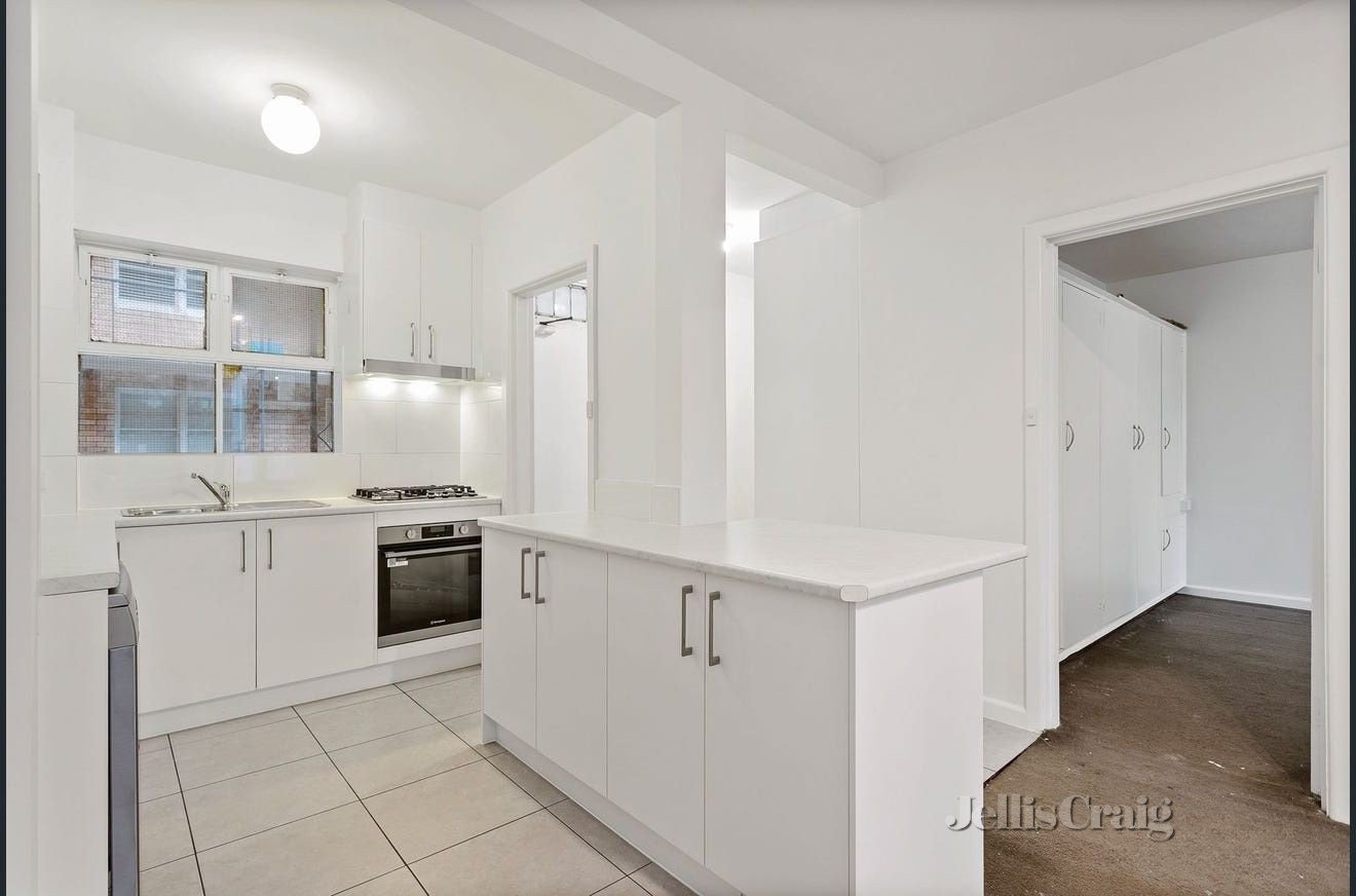 5/78 Queens Road, Melbourne image 2