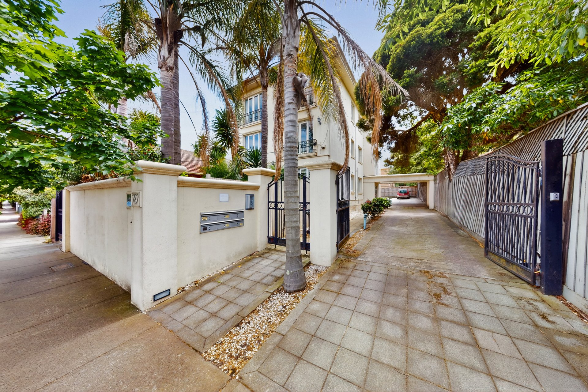 5 / 787 Burwood Road HAWTHORN EAST