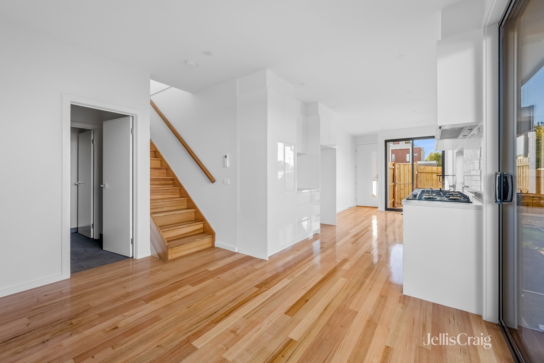 5/79 Summerhill Road, Reservoir image 2