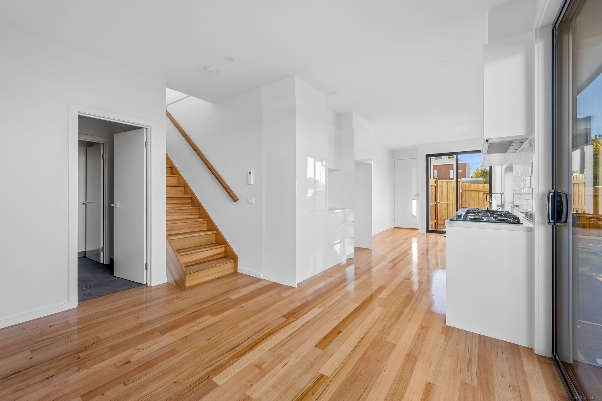 5/79 Summerhill Road, Reservoir image 2