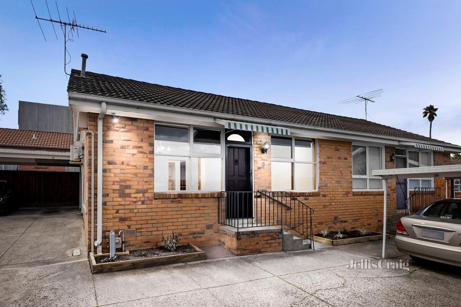 5/8 Arthur Street, Aberfeldie image 6