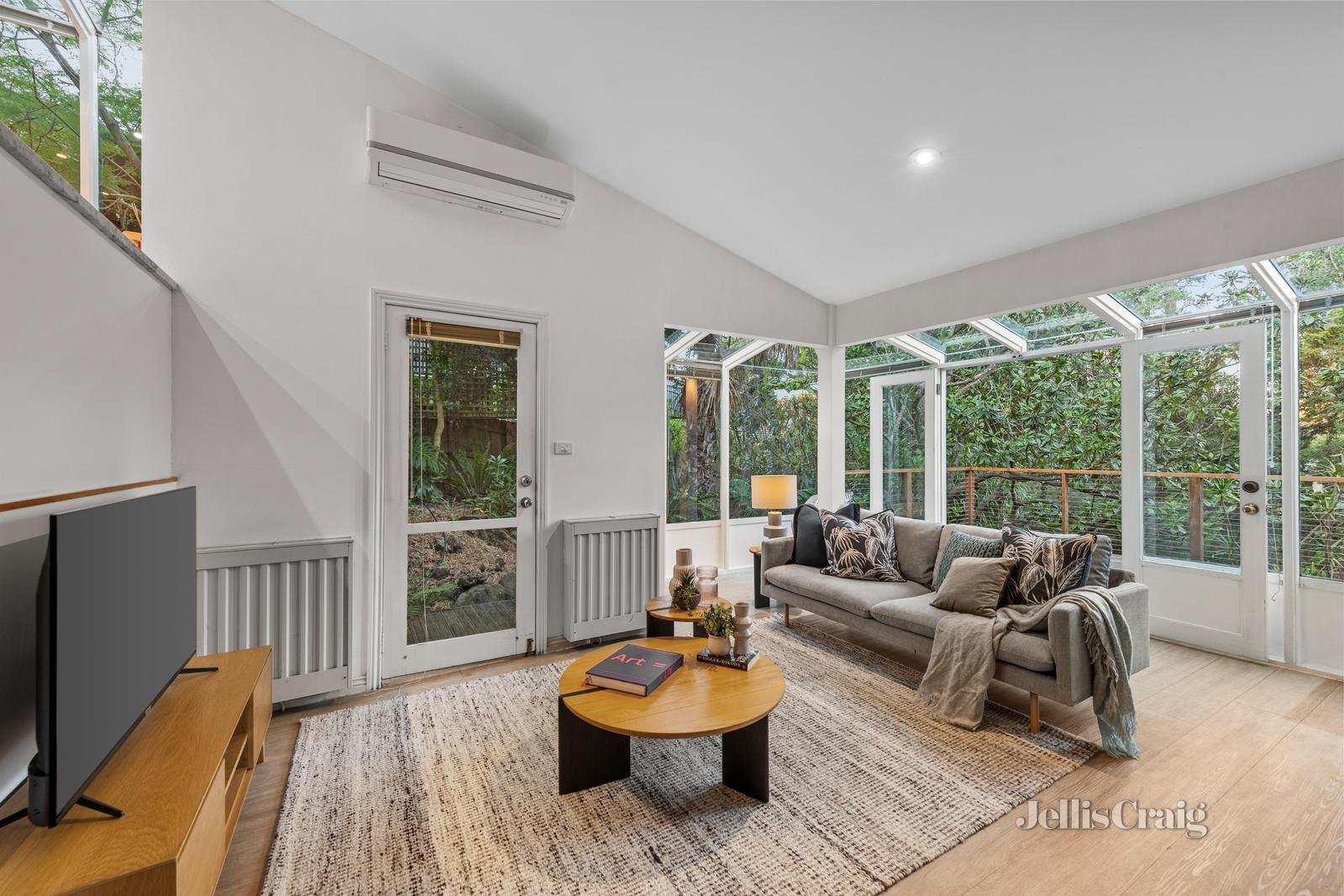 58 Boisdale Street, Surrey Hills image 3