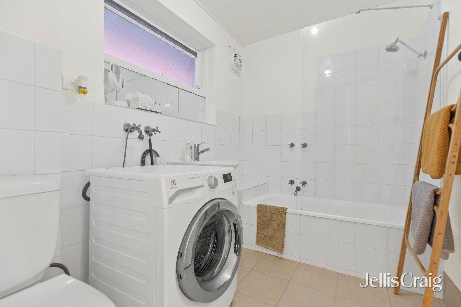 5/8 Brook Street, Hawthorn image 6