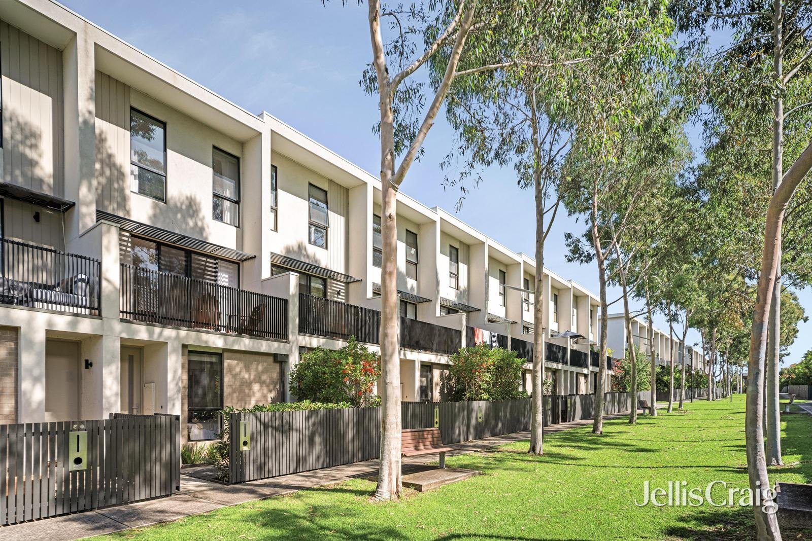 58 Central Park Walk, Cheltenham image 1