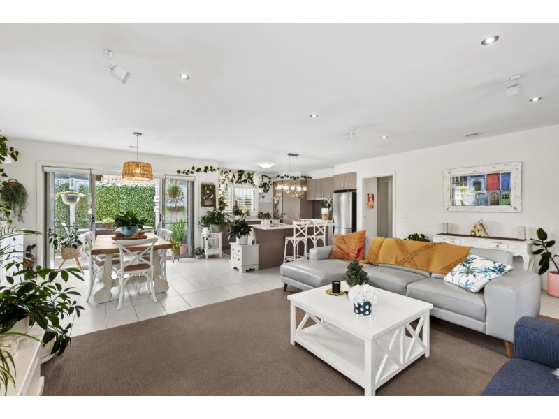 Property Gallery Thumbnail 3