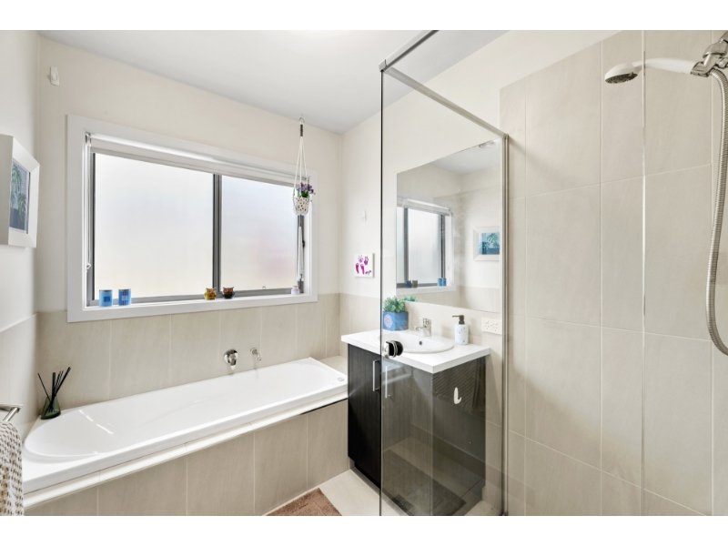 Property Gallery Thumbnail 5