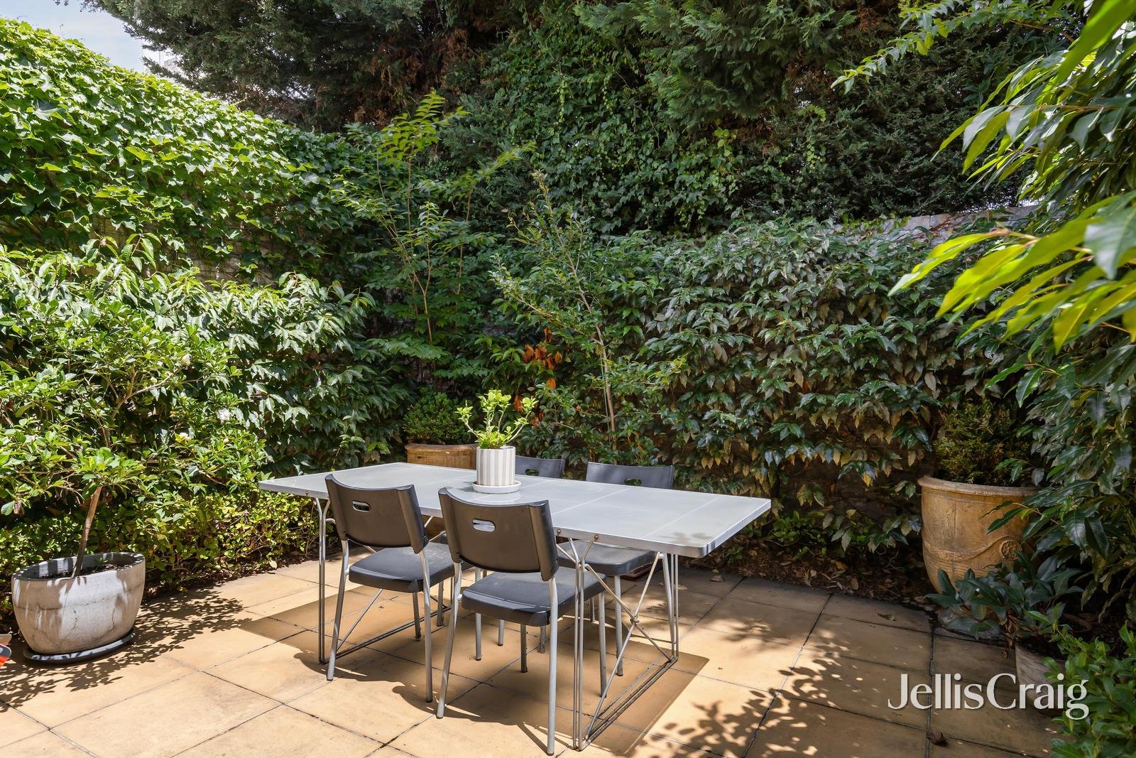 5/8 Devorgilla Avenue, Toorak image 8