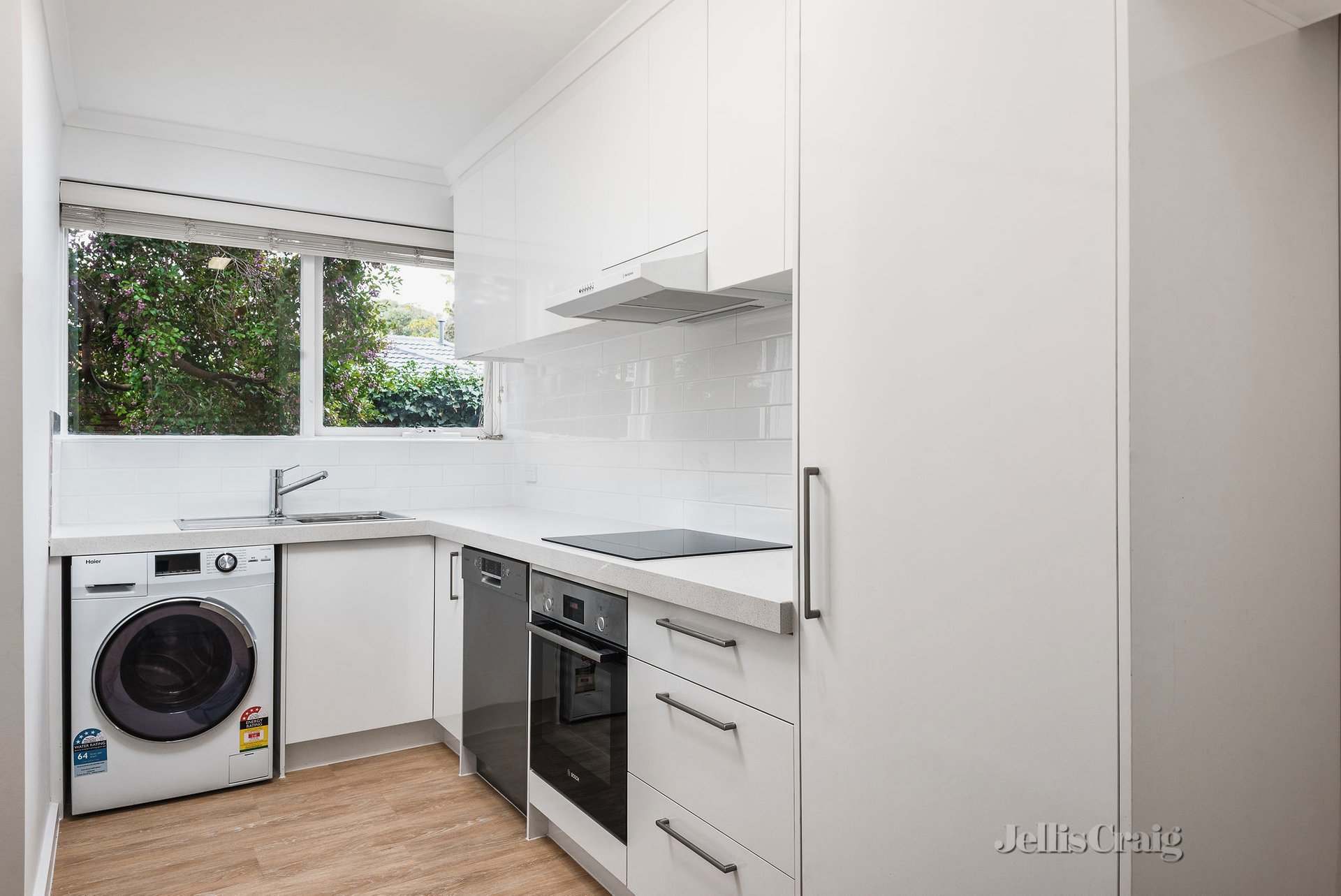 5/8 Dunoon Street, Murrumbeena image 2