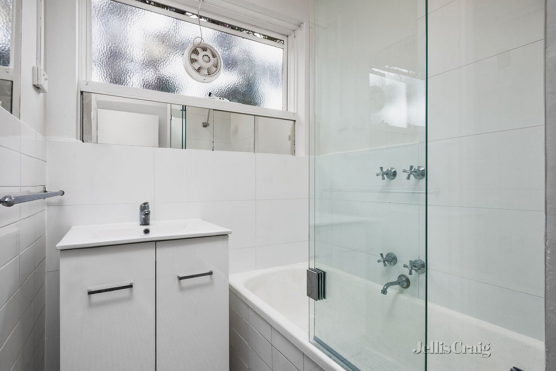 5/8 Dunoon Street, Murrumbeena image 5