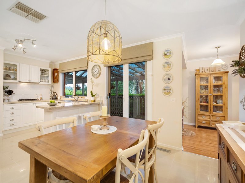 58 Eskdale Drive, Croydon Hills image 3