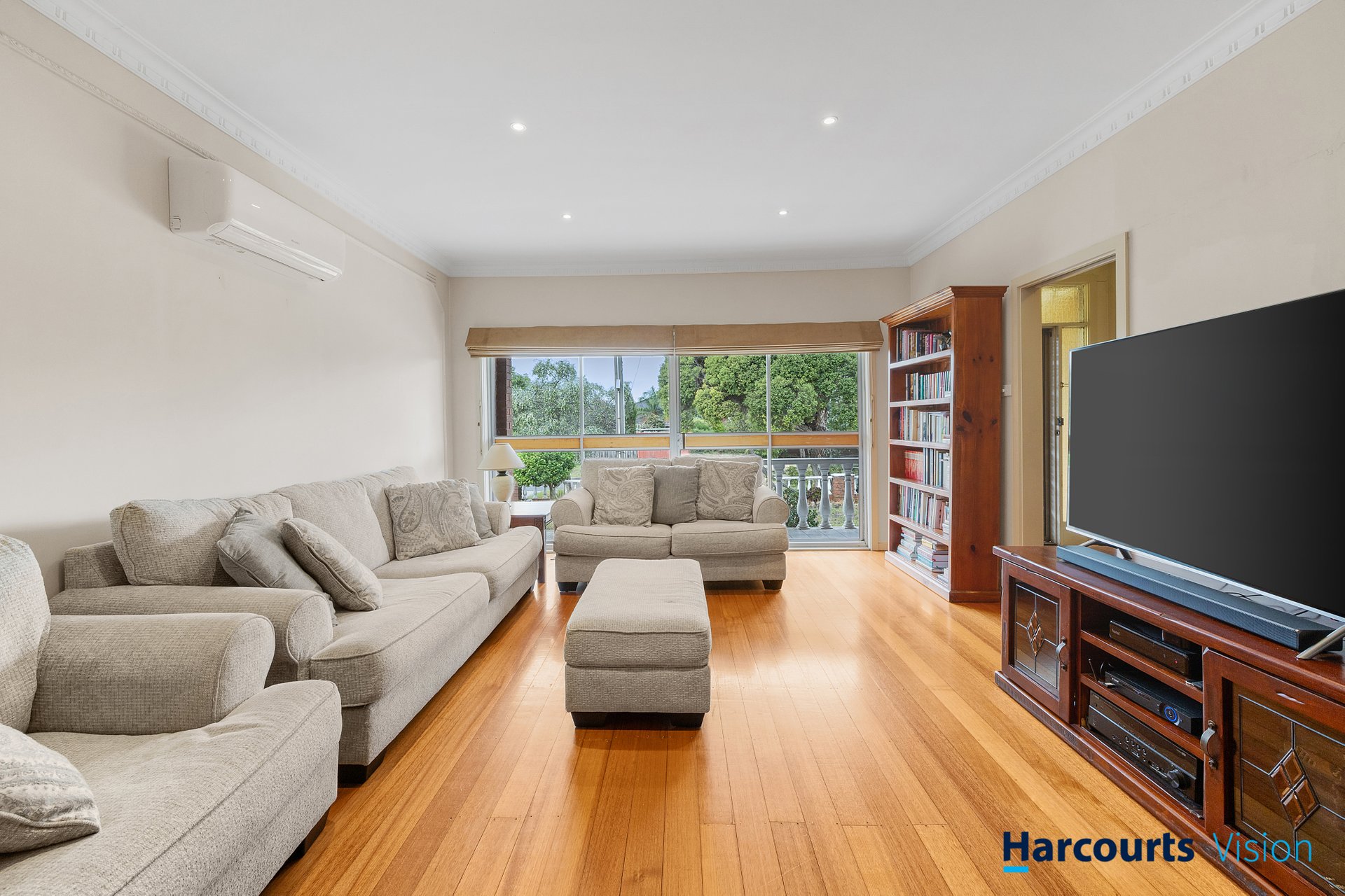 58 Fawkner Crescent, Keilor East image 4