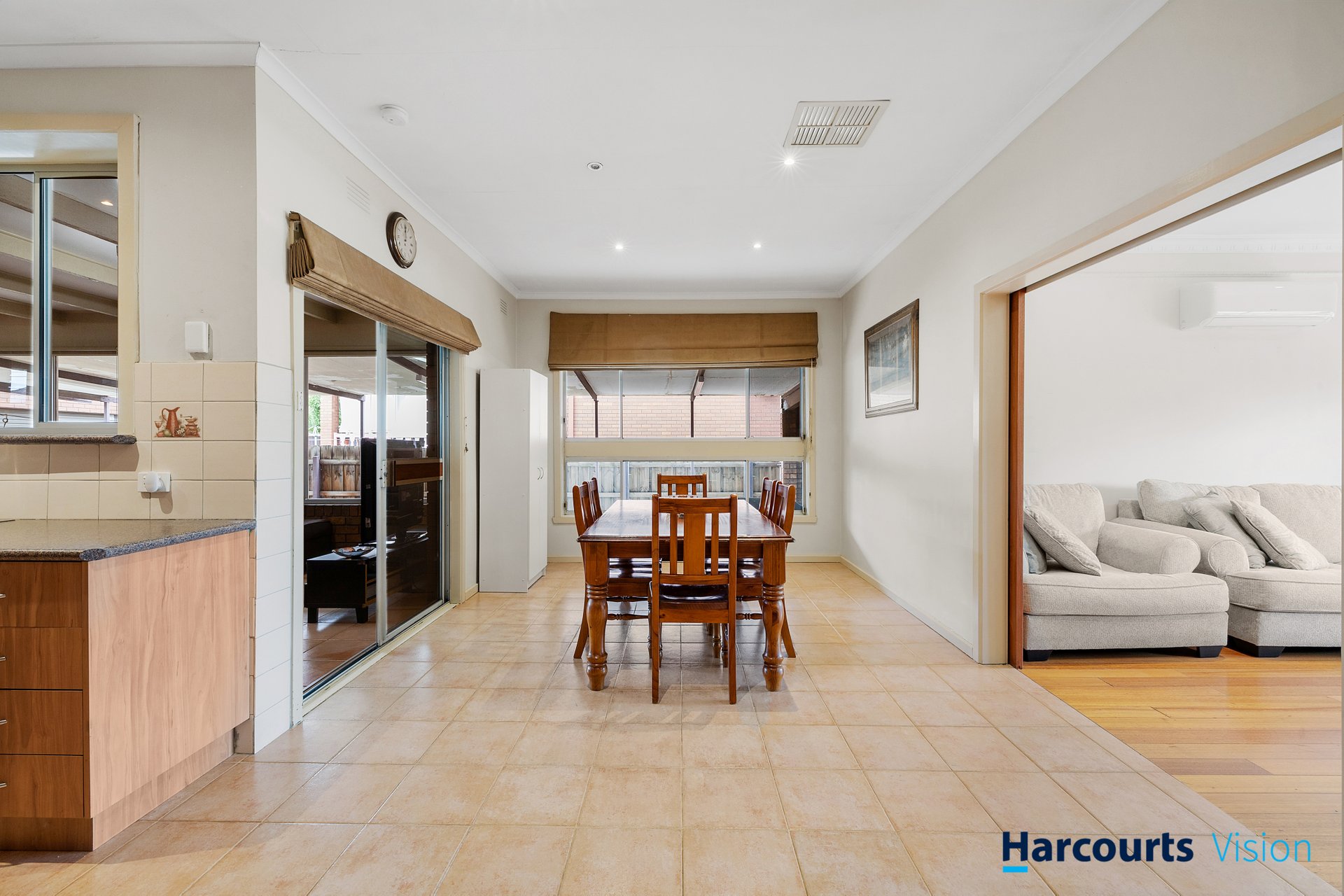 58 Fawkner Crescent, Keilor East image 7