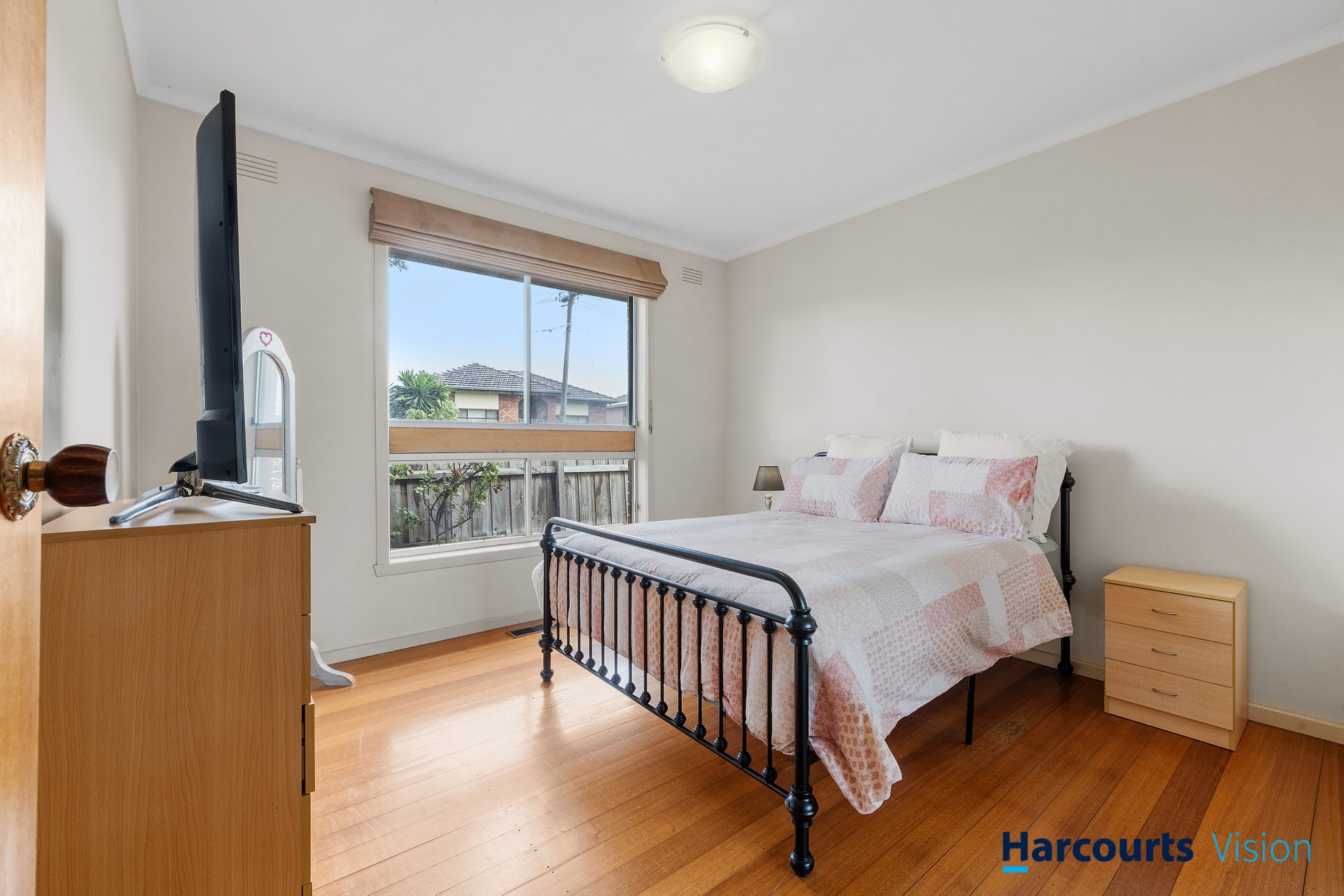 58 Fawkner Crescent, Keilor East image 11