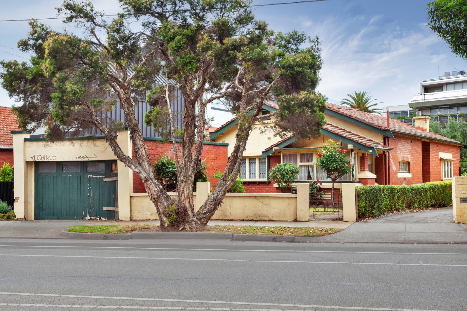 Property Gallery - Main Image
