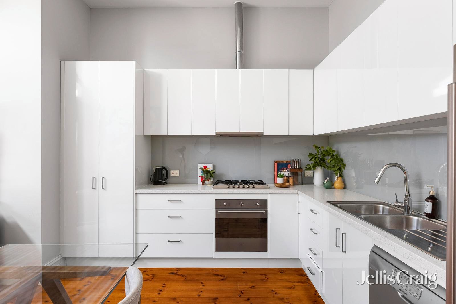 58 Helen Street, Northcote image 4