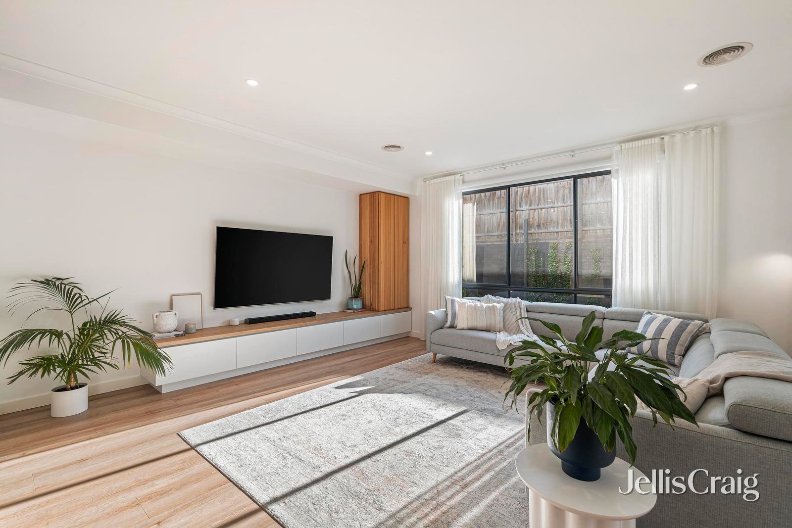 58 Locksley Road, Chirnside&nbsp;Park image 2