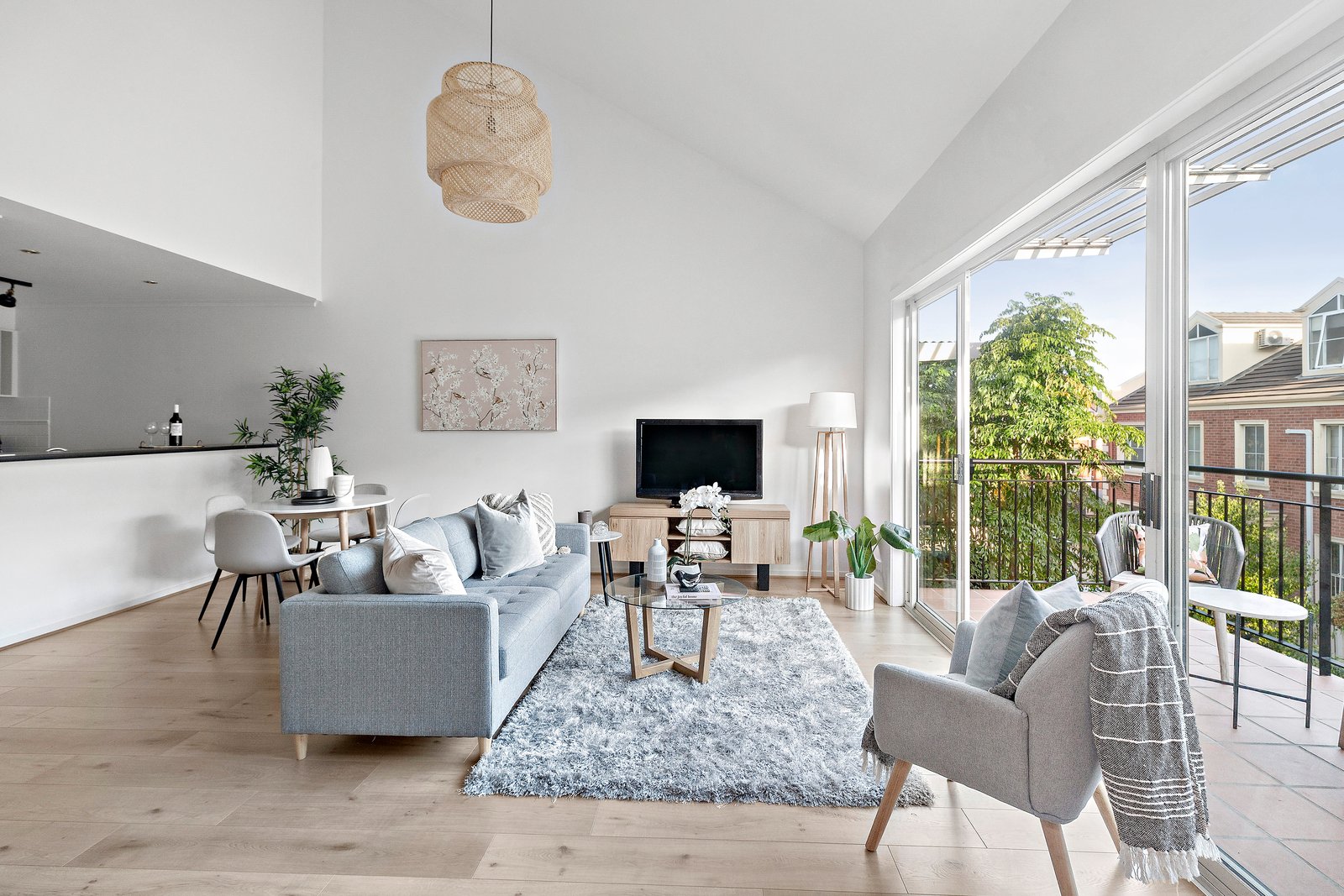 Property Gallery - Main Image