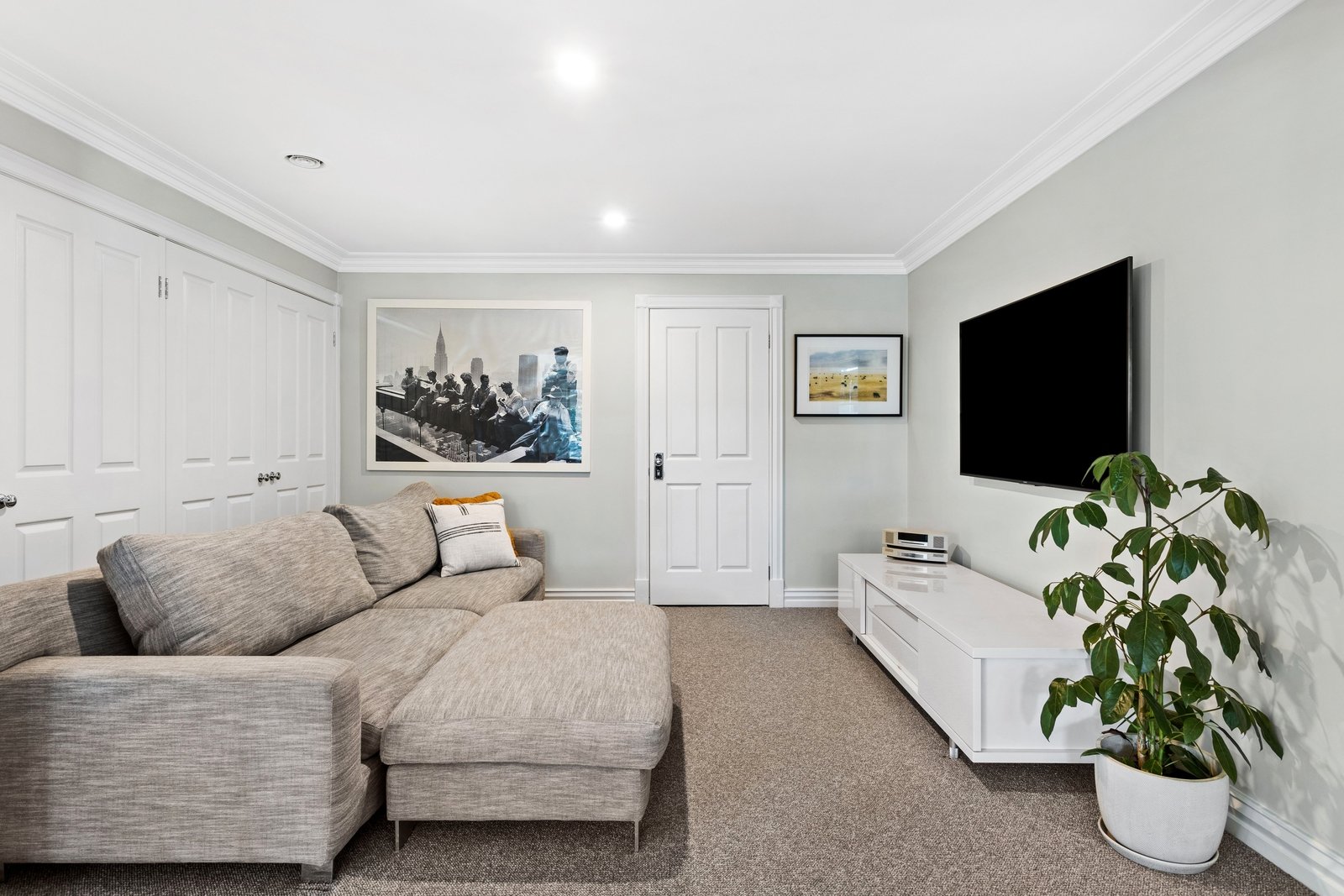 Property Gallery Thumbnail 10