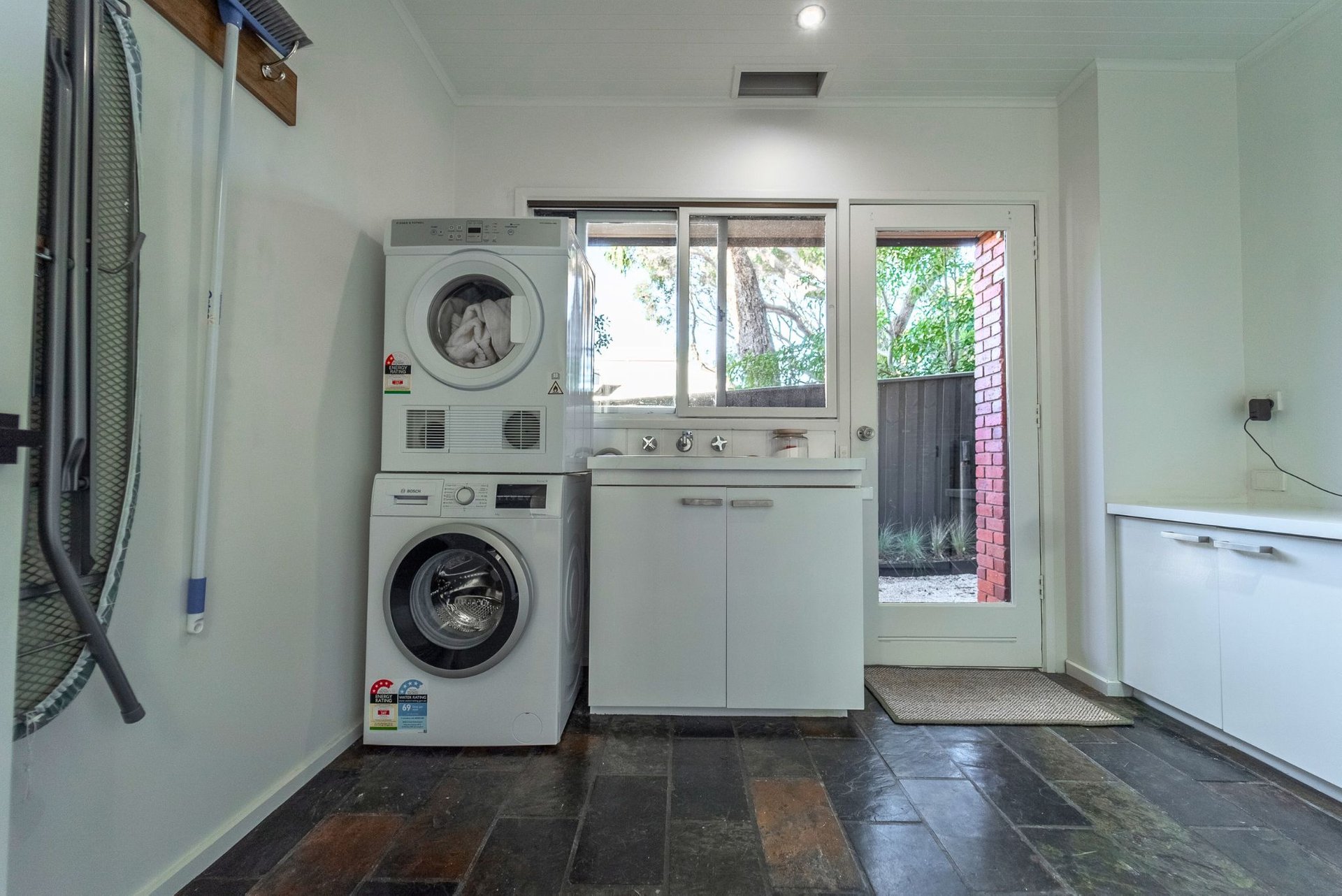 Property Gallery Thumbnail 8