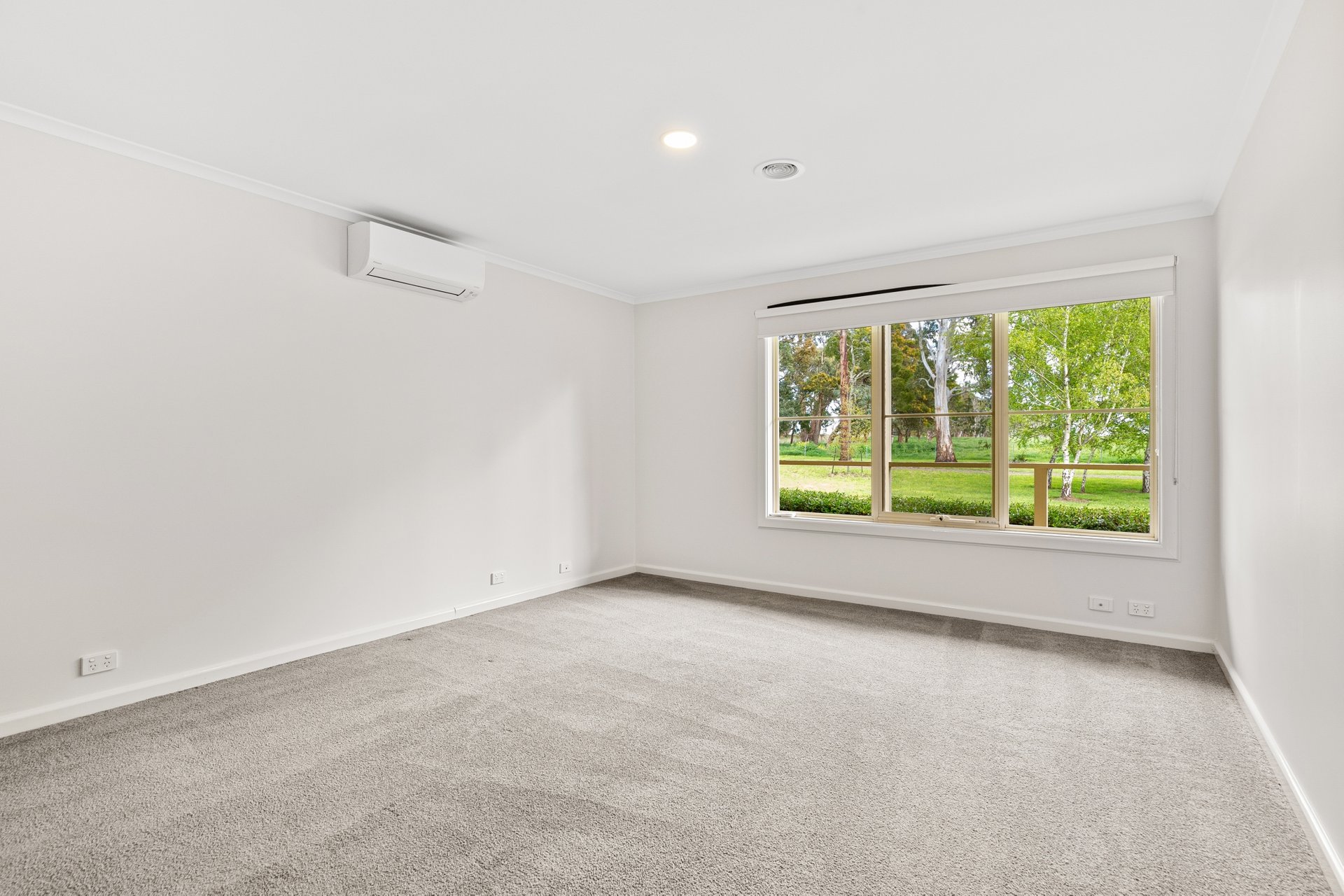 Property Gallery Thumbnail 7