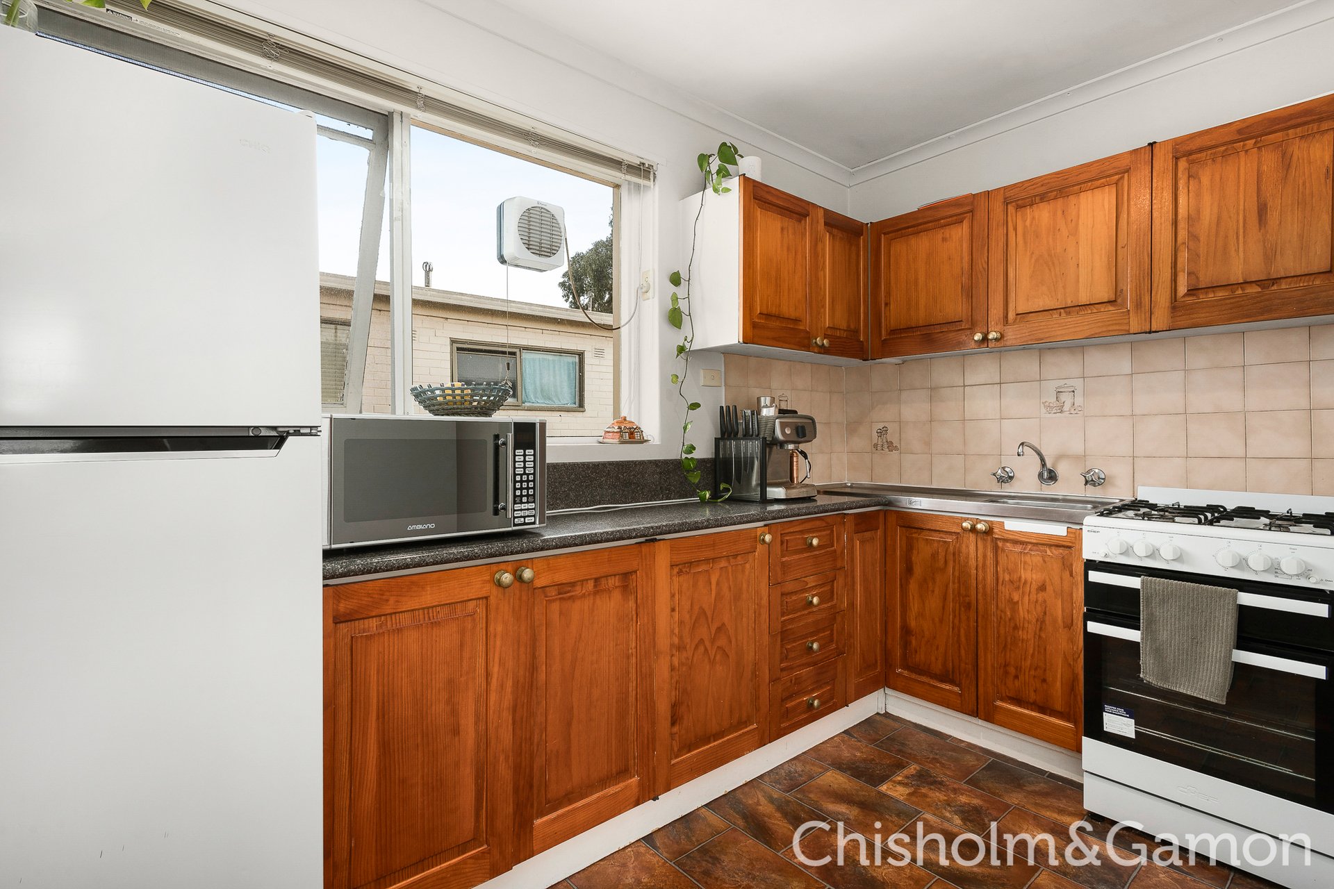 5/8 Spray Street, Elwood image 5