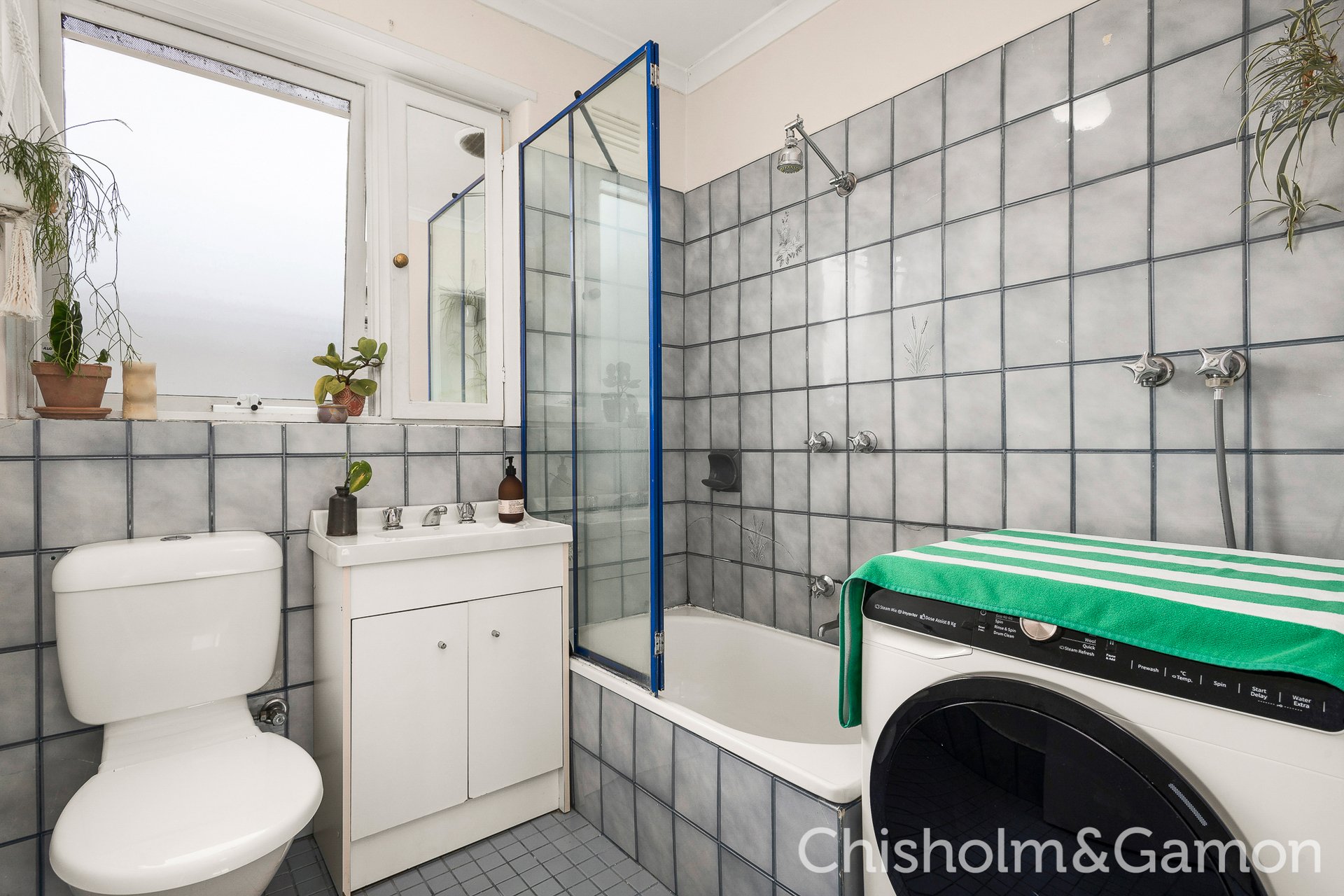 5/8 Spray Street, Elwood image 7
