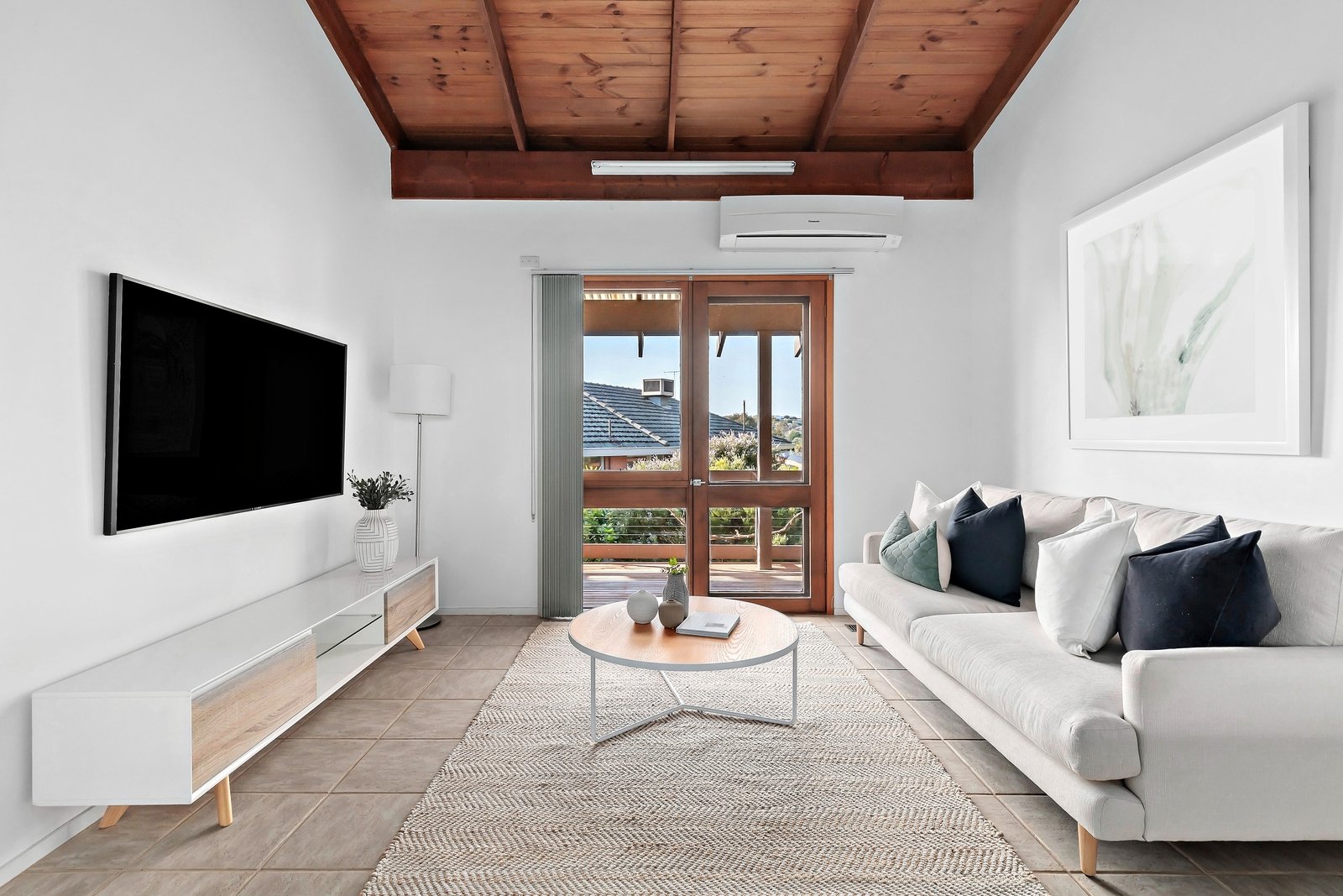Property Gallery Thumbnail 3