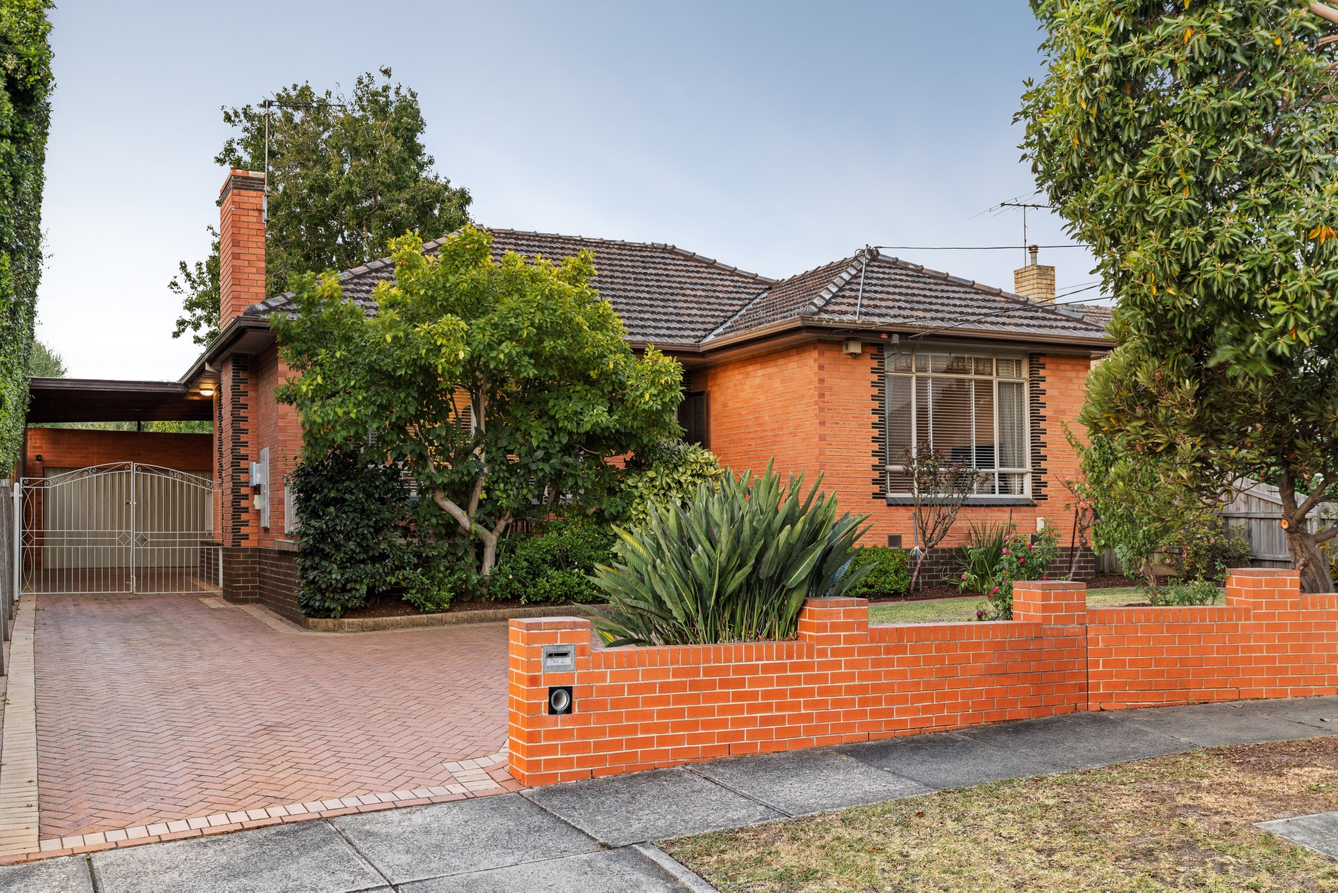 Property Gallery - Main Image