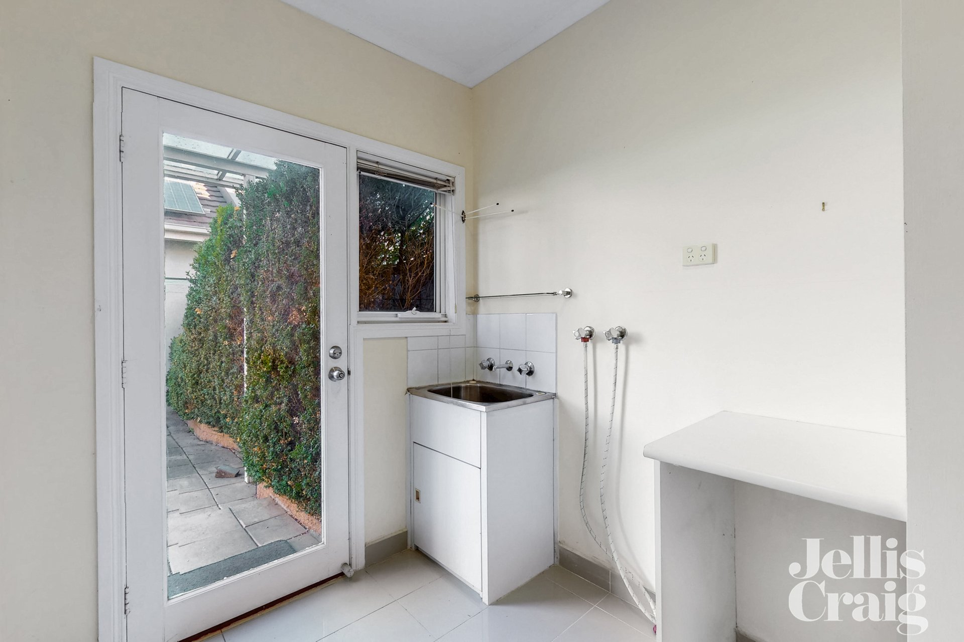 58 Waterford Avenue, Maribyrnong image 7