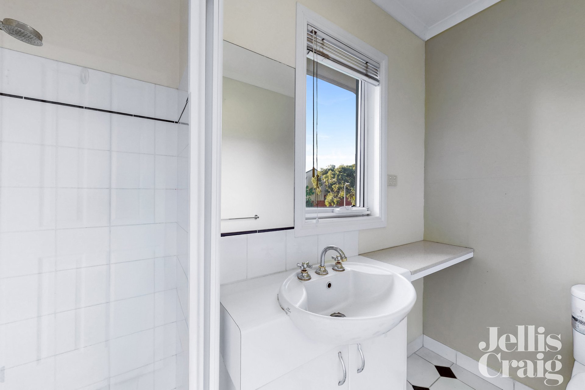 58 Waterford Avenue, Maribyrnong image 9