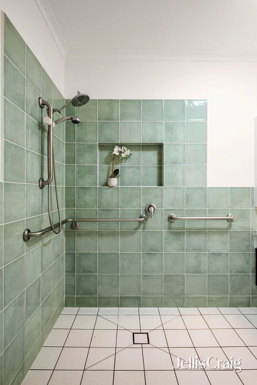 58 Wonga Road, Ringwood image 8