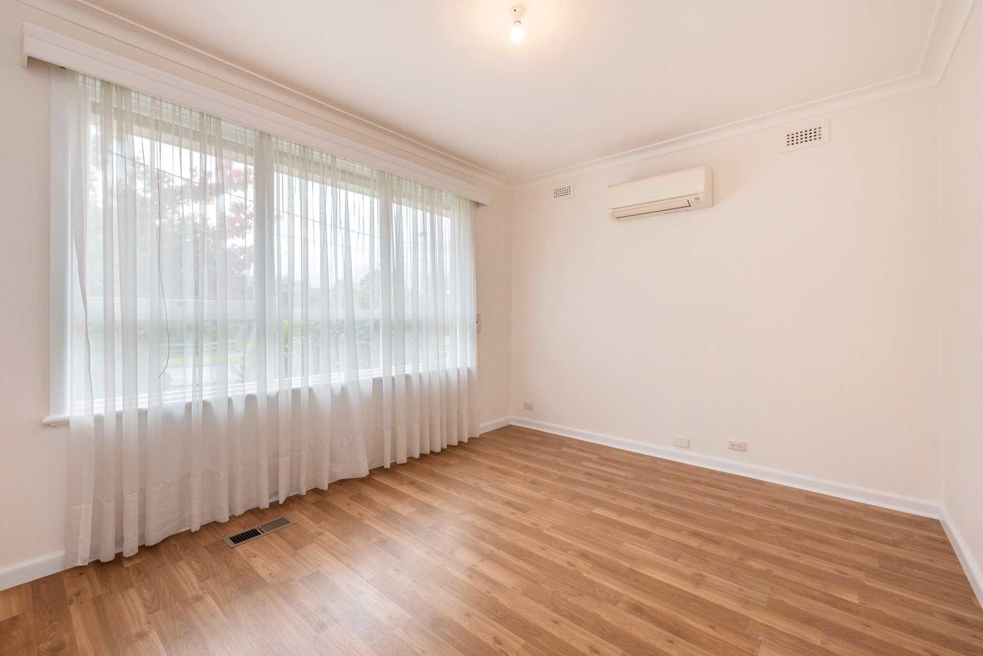 580 Middleborough Road, Blackburn North image 4