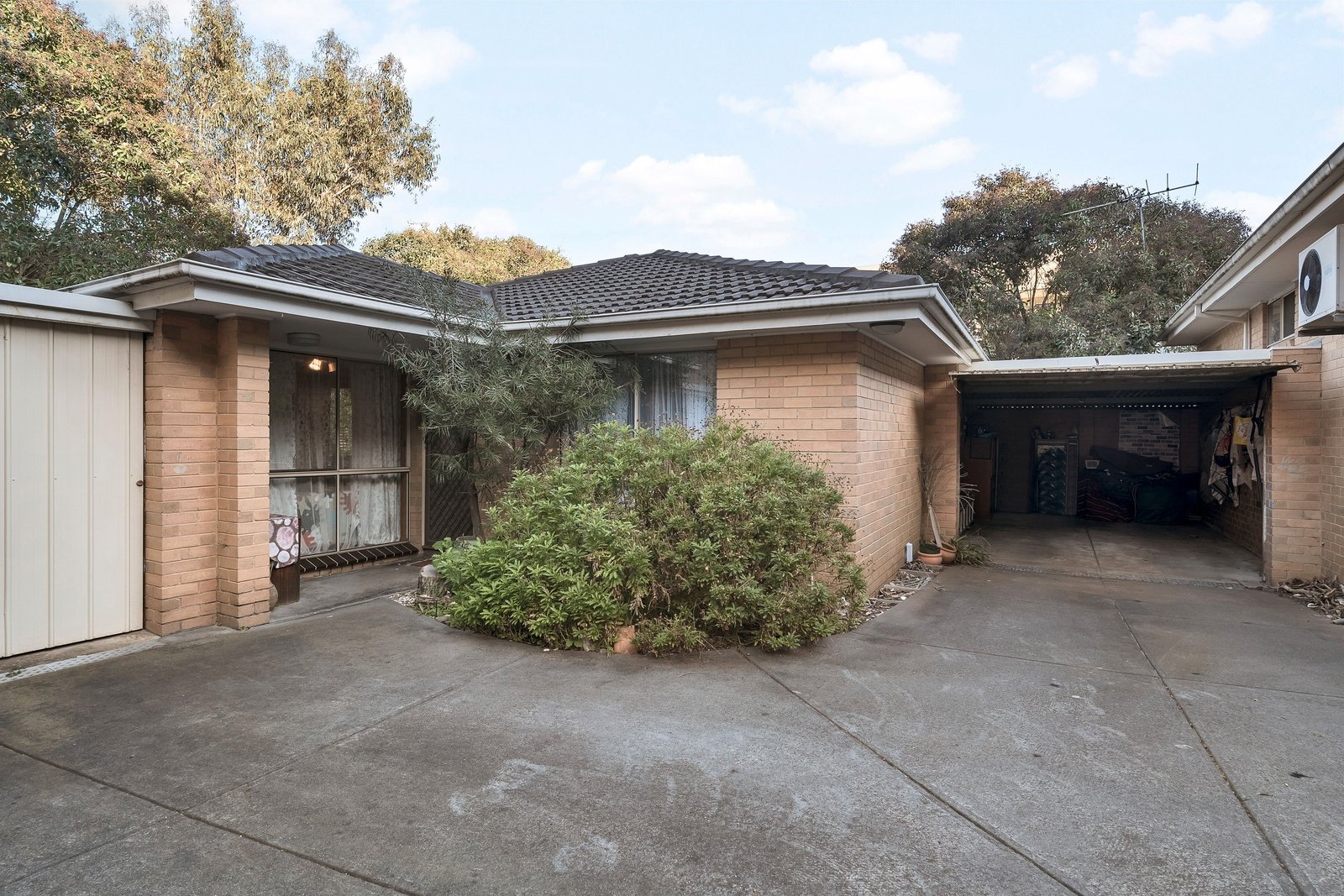 Property Gallery - Main Image