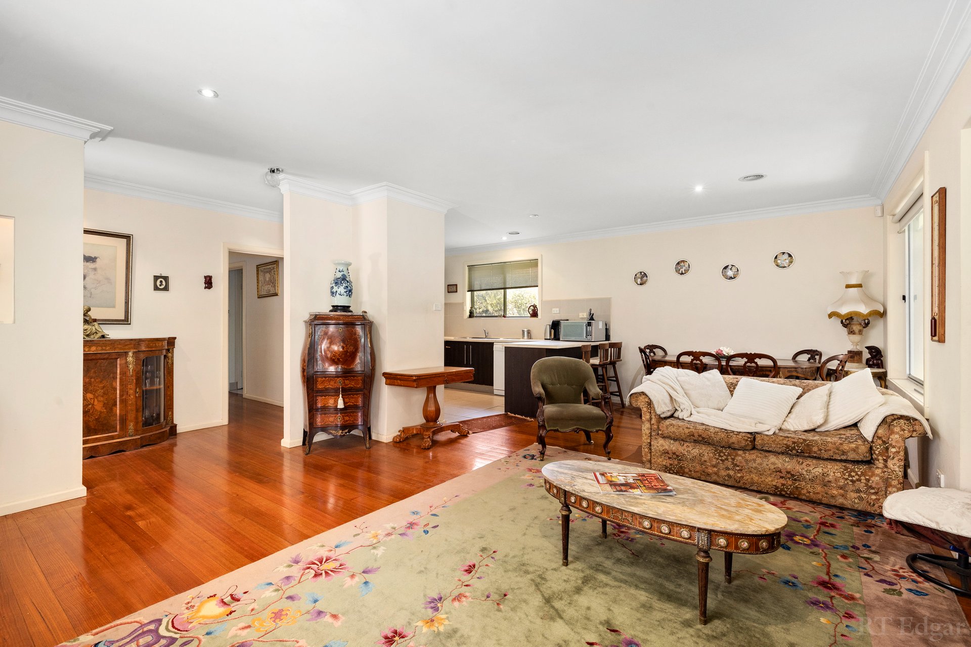 Property Gallery Thumbnail 3
