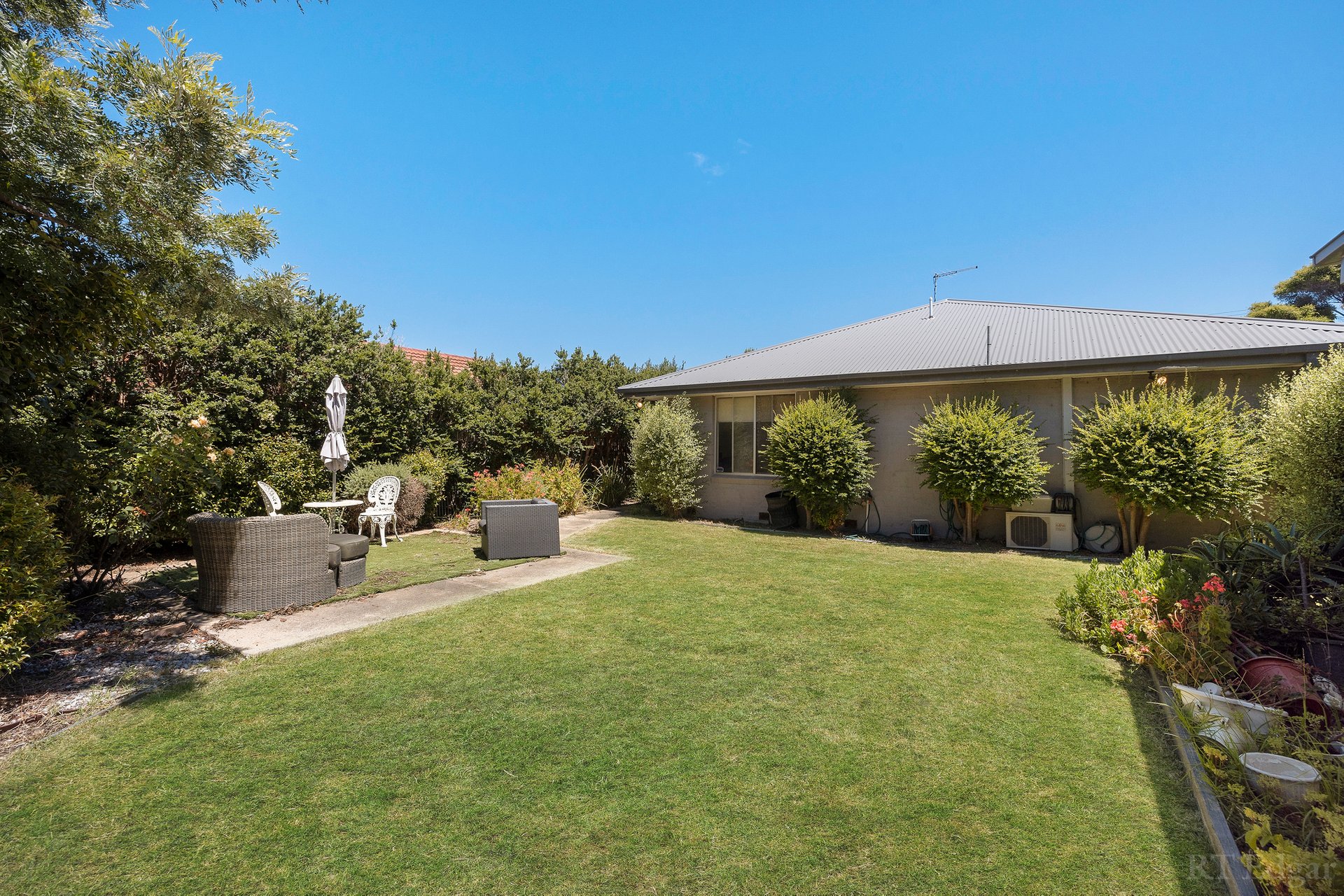 Property Gallery Thumbnail 6
