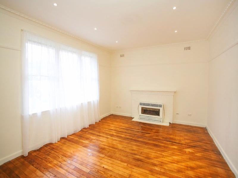 581 Elgar Road, Mont Albert North image 2