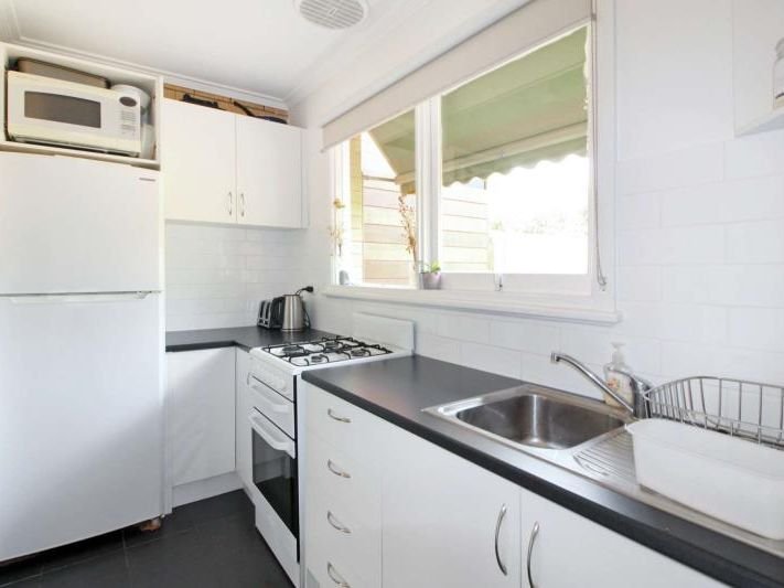5/88-90 Ballarat Road, Hamlyn Heights image 4