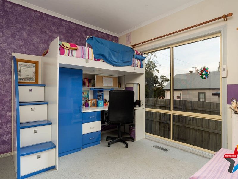 588 Warburton Highway, Seville image 12
