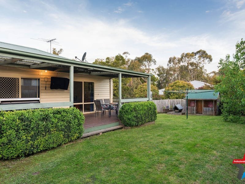 588 Warburton Highway, Seville image 16