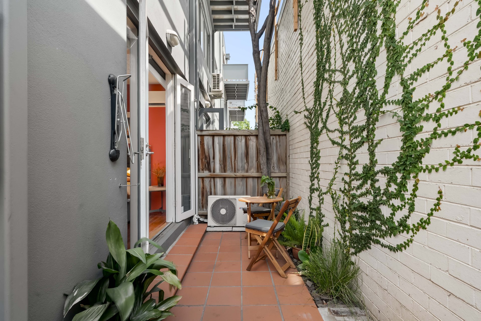 5/89 Ormond Road, Elwood image 3