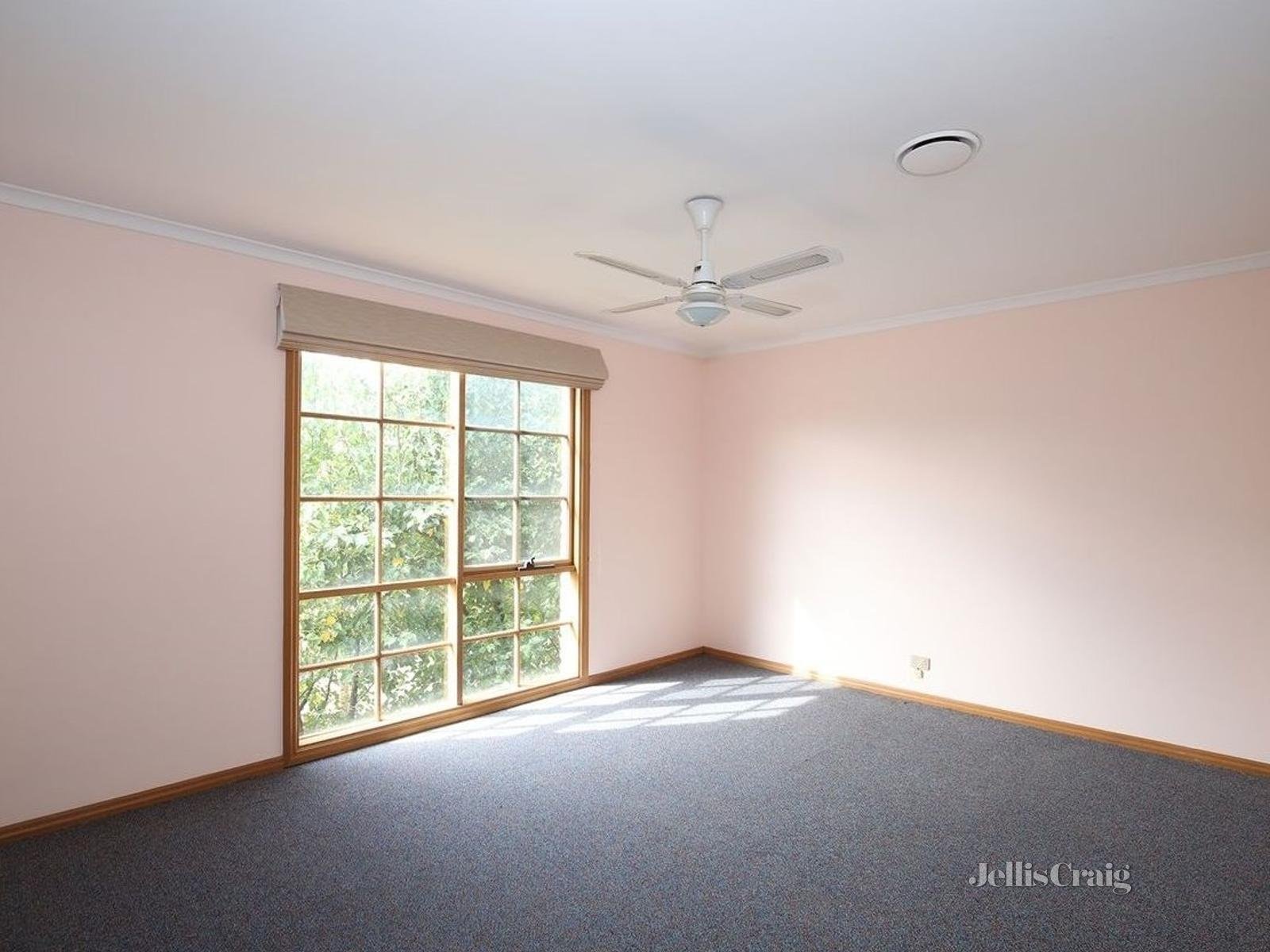 5/9-13 Long Valley Way, Doncaster East image 8