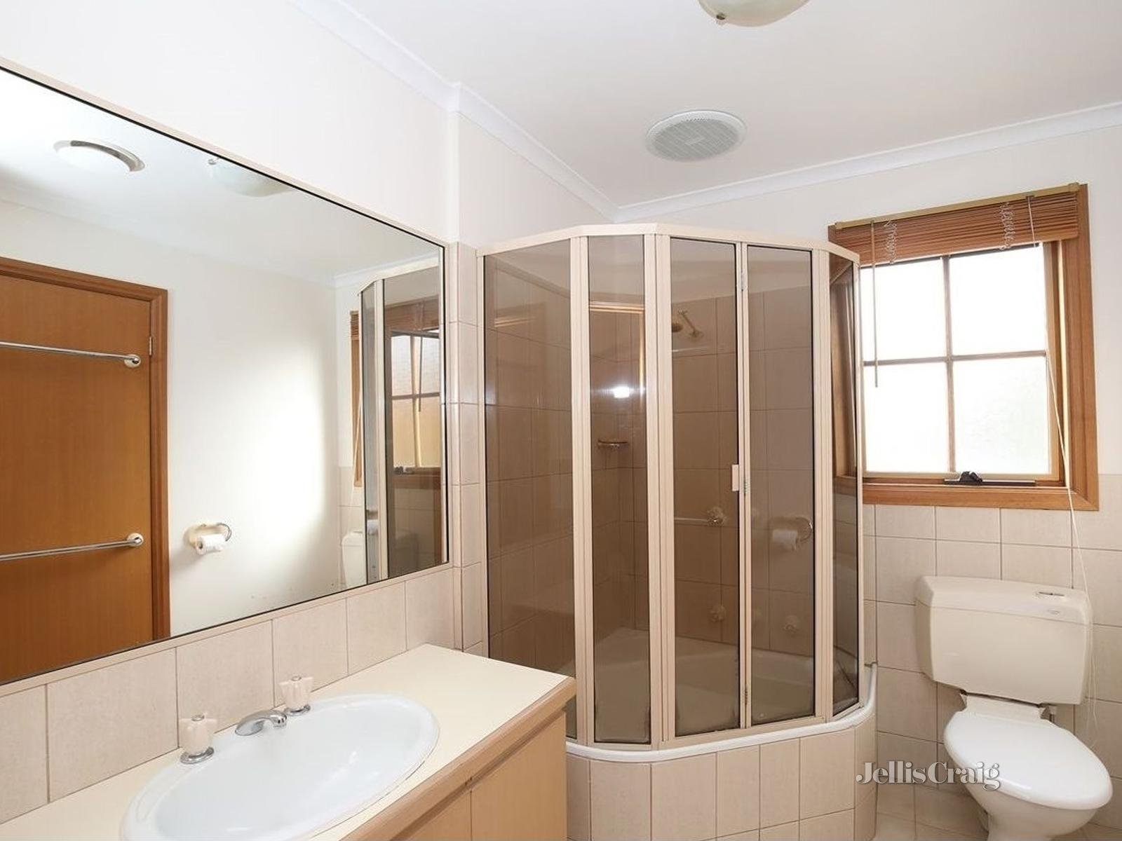 5/9-13 Long Valley Way, Doncaster East image 9