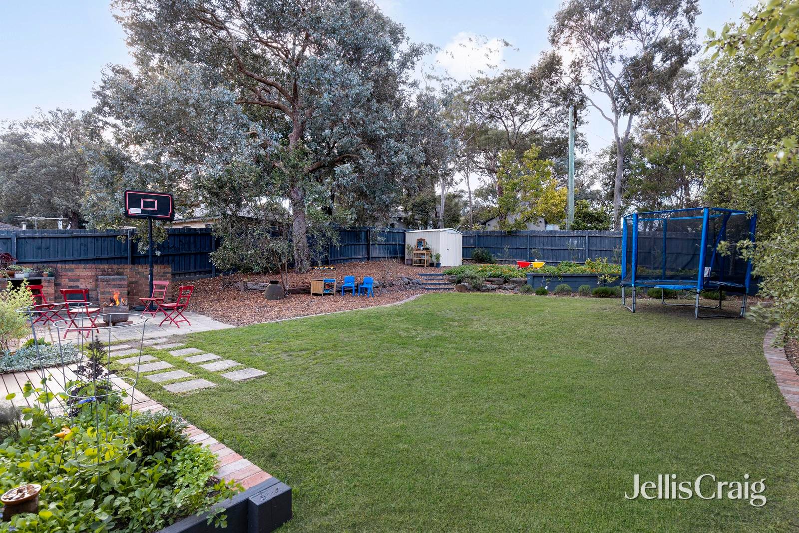 59 Allumba Drive, St Helena image 14