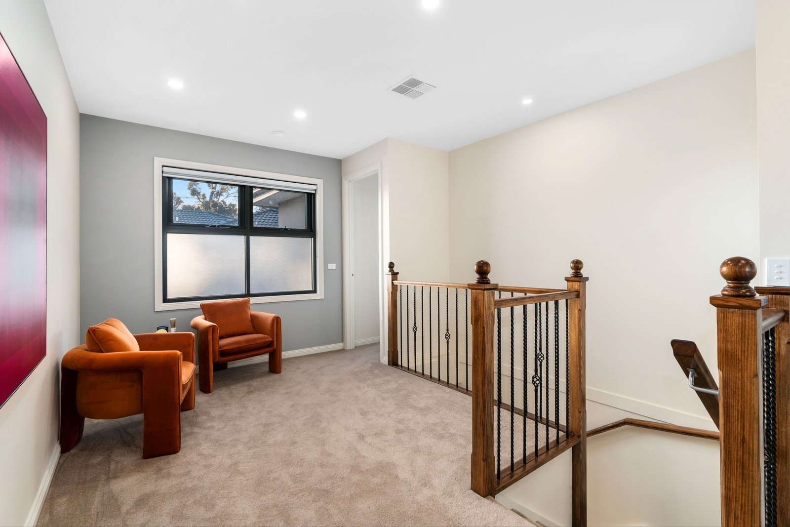 Property Gallery Thumbnail 9