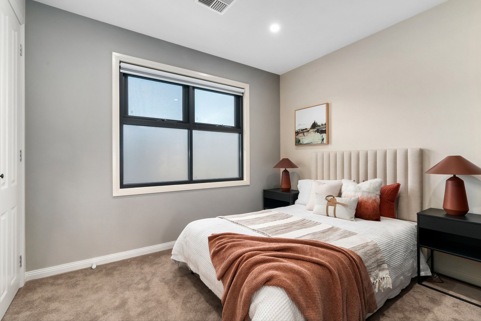 Property Gallery Thumbnail 12