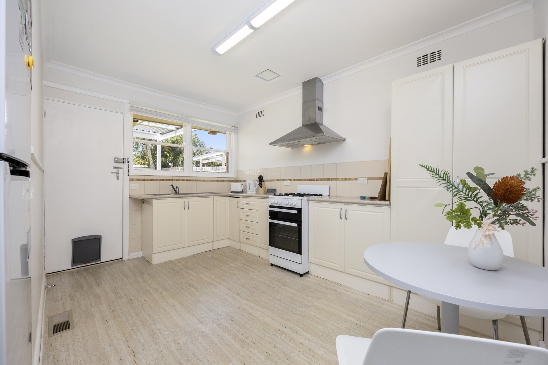 59 Barter Crescent, Forest&nbsp;Hill image 3