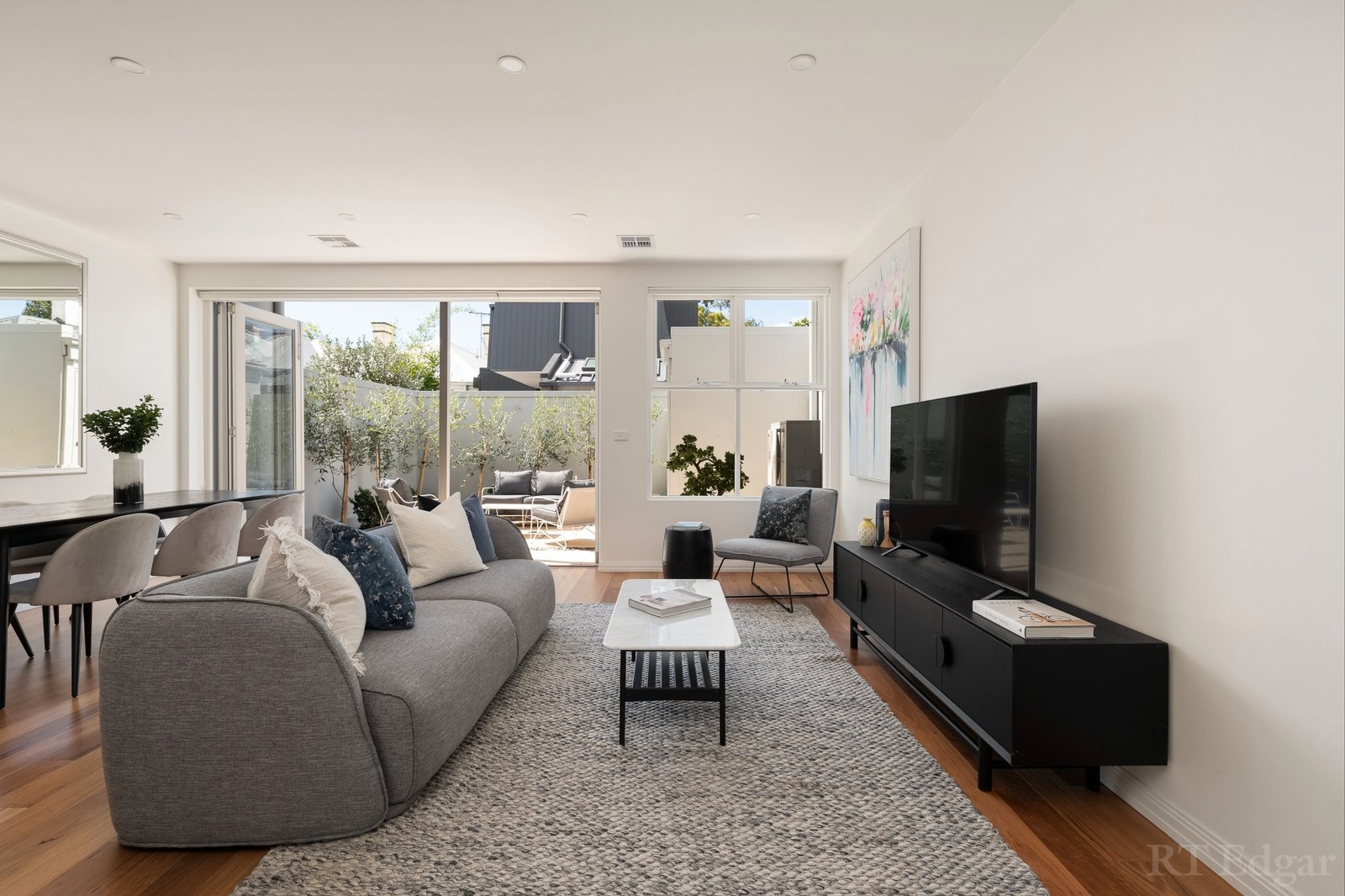 Property Gallery Thumbnail 2