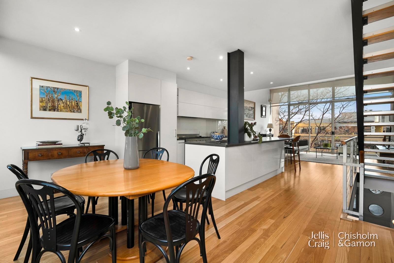 59 Broadway, Elwood image 2