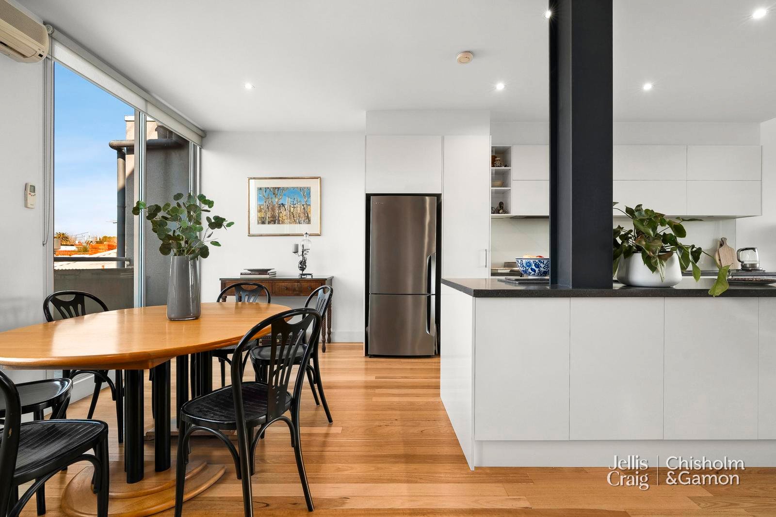 59 Broadway, Elwood image 7